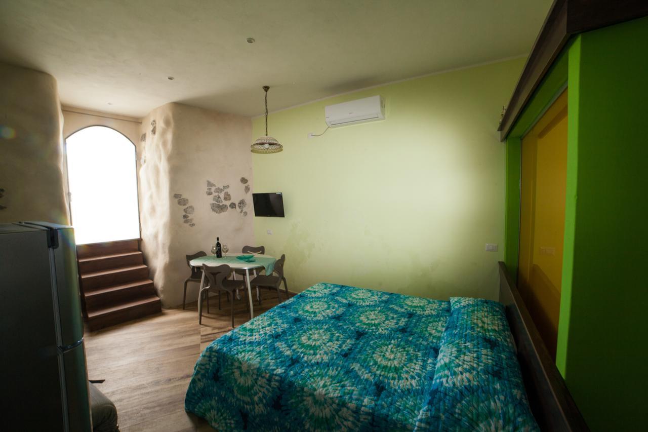 Balcone Sulla Spiaggia チェファル エクステリア 写真