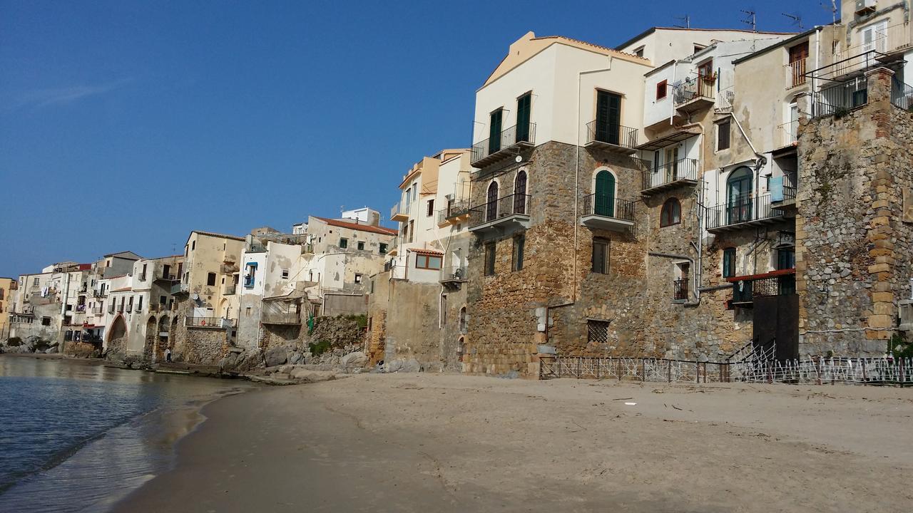 Balcone Sulla Spiaggia チェファル エクステリア 写真