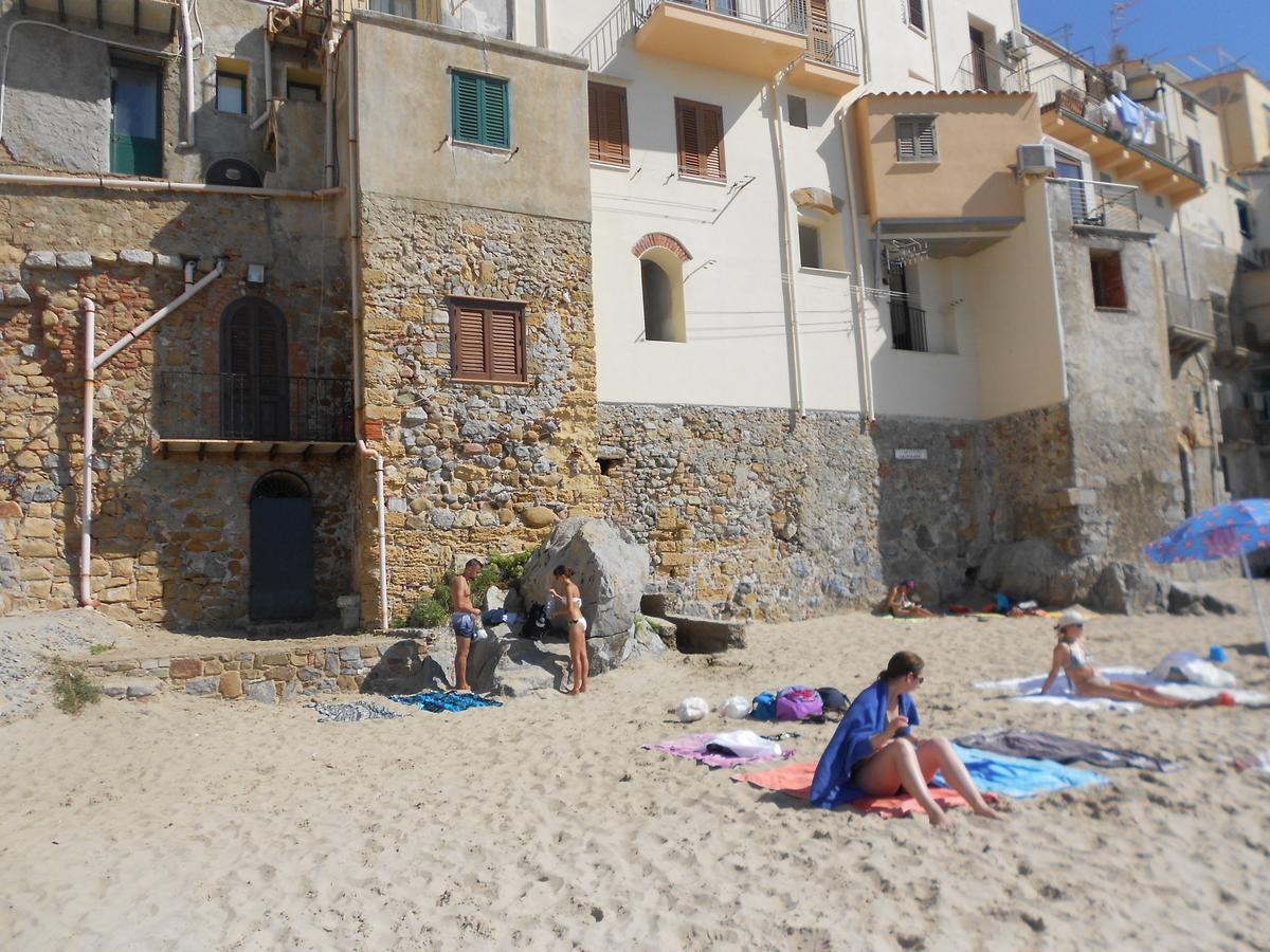 Balcone Sulla Spiaggia チェファル エクステリア 写真